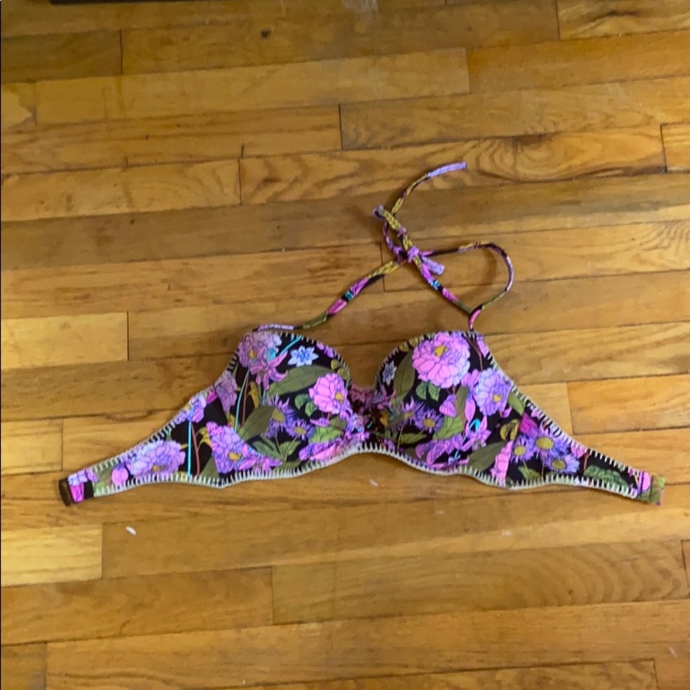 Never Wonr VS bathing suit top
